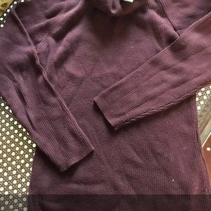 -🌿INC TurtleNeck Pleaded Sweater